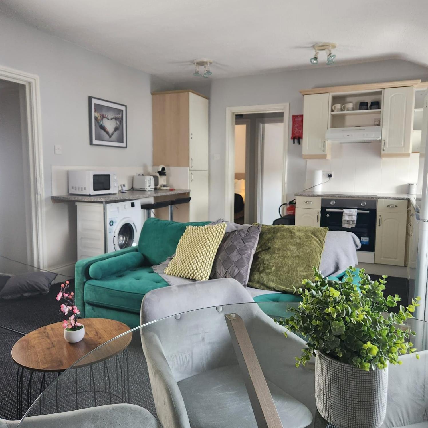 Cottage Style 2 Bedroom Apt In City, Near Utilita Arena & Free Parking Birmingham Exterior photo